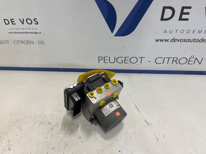 Begagnade ABS-pump Citroen C4 Berline (BA/BB/BC) ë-C4 50 kWh Pris € 350,00 Marginaltabell erbjuds av De Vos Onderdelen