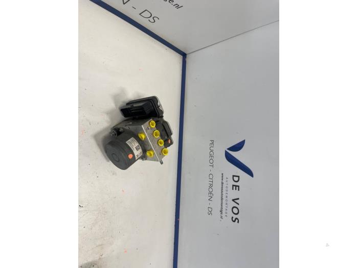 Begagnade ABS-pump Citroen C4 Berline (BA/BB/BC) ë-C4 50 kWh Pris € 350,00 Marginaltabell erbjuds av De Vos Onderdelen