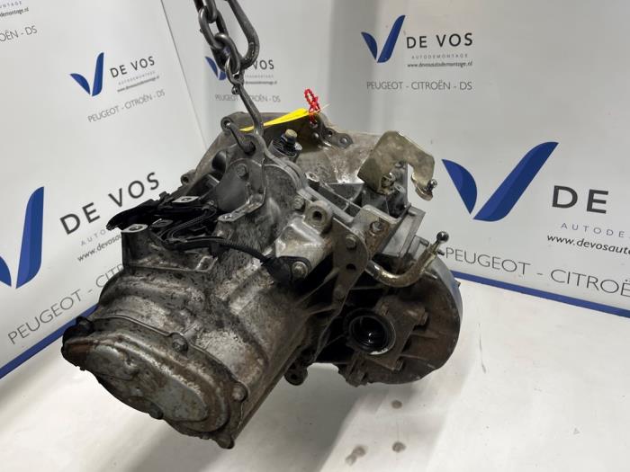 Gebrauchte Getriebe Peugeot Partner (EA//EF/EN/EU) 1.5 BlueHDi 100 Preis € 1.000,00 Margenregelung angeboten von De Vos Onderdelen