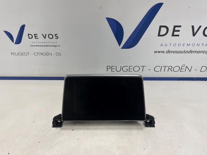 Begagnade Innerdisplay Peugeot 5008 II (M4/MC/MJ/MR) 1.2 12V e-THP PureTech 130 Pris € 250,00 Marginaltabell erbjuds av De Vos Onderdelen