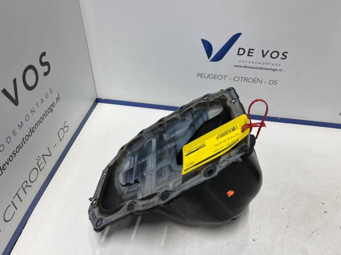 Used Sump Peugeot 107 1.0 12V Price € 70,00 Margin scheme offered by De Vos Onderdelen