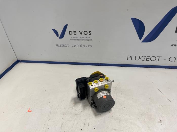 Begagnade ABS-pump Citroen C3 (SX/SW) 1.2 Vti 12V PureTech Pris € 250,00 Marginaltabell erbjuds av De Vos Onderdelen