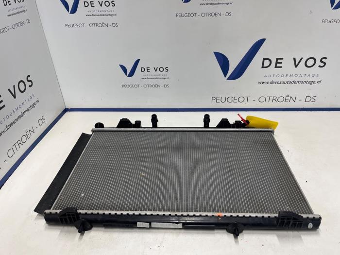 Gebrauchte Kühler Peugeot 2008 (UD/UK/UR/US/UX) e-2008 50 kWh Preis € 180,00 Margenregelung angeboten von De Vos Onderdelen