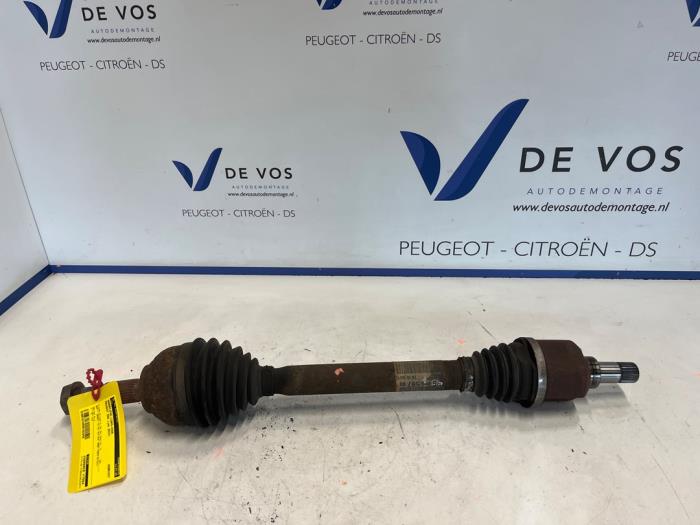 Gebrauchte Antriebswelle links vorne Peugeot 508 (8D) 2.0 Hybrid4 16V Preis € 70,00 Margenregelung angeboten von De Vos Onderdelen