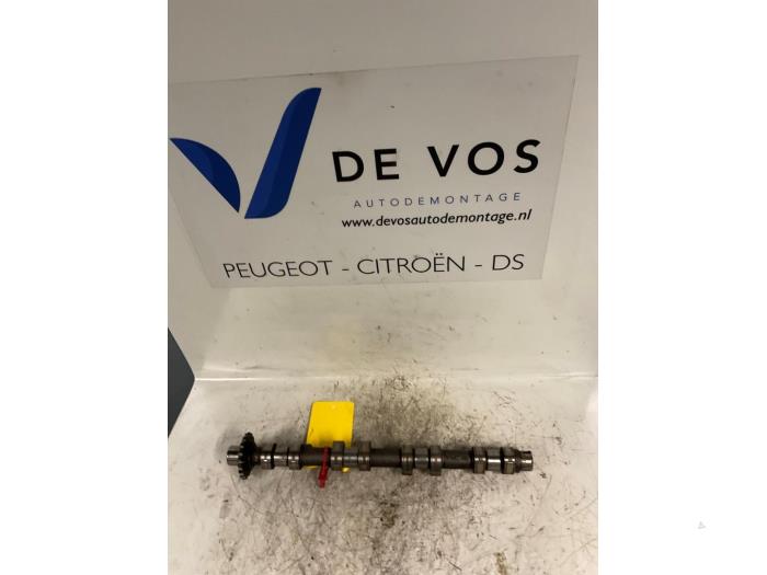 Usagé Arbre à cames Peugeot 807 2.0 HDi 16V FAP Prix € 100,00 Règlement à la marge proposé par De Vos Onderdelen
