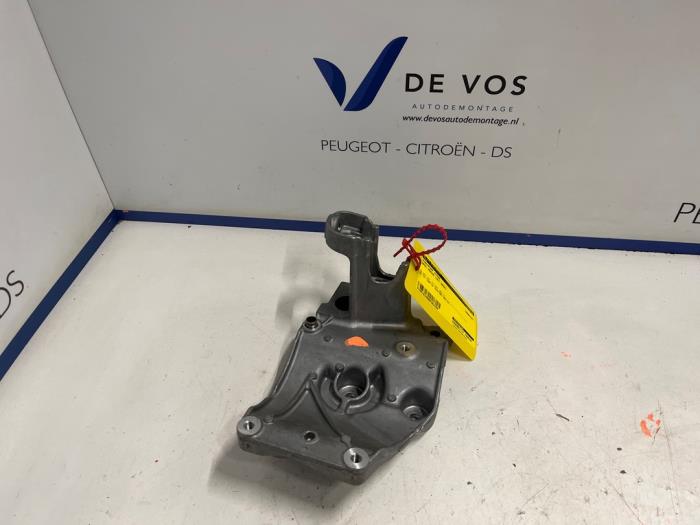 AC compressor mount bracket