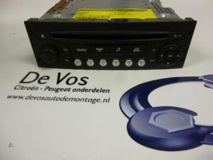 Gebrauchte Radio CD Spieler Peugeot Expert (G9) 1.6 HDi 90 Preis € 50,00 Margenregelung angeboten von De Vos Onderdelen