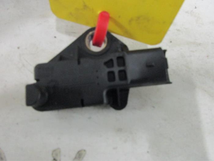 Usados Sensor BDP Peugeot 407 (6D) 2.0 HDiF 16V Precio € 15,00 Norma de margen ofrecido por De Vos Onderdelen