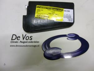 Used Side Airbag Peugeot 607 (9D/U) 2.7 HDi V6 24V Price € 100,00 Margin scheme offered by De Vos Autodemontagebedrijf