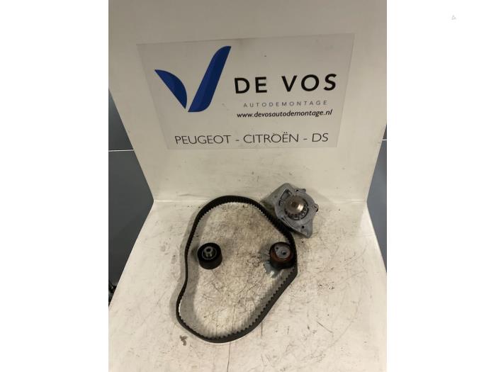 Usagé Kit de distribution Peugeot Expert (G9) 2.0 HDi 140 16V Prix € 80,00 Règlement à la marge proposé par De Vos Onderdelen