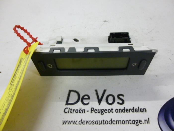 Used Interior display Citroen C5 I Berline (DC) 2.0 HPI 16V Price € 55,00 Margin scheme offered by De Vos Onderdelen