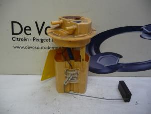 Używane Plywak do zbiornika Peugeot Partner Cena € 35,00 Procedura marży oferowane przez De Vos Autodemontagebedrijf