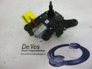 Używane Silnik wycieraczki tylnej Peugeot 208 I (CA/CC/CK/CL) 1.4 16V Cena € 45,00 Procedura marży oferowane przez De Vos Autodemontagebedrijf