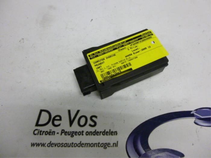 Usagé Ordinateur divers Peugeot 1007 (KM) 1.6 GTI,Gentry 16V Prix € 35,00 Règlement à la marge proposé par De Vos Onderdelen