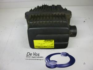 Gebrauchte Luftfiltergehäuse Peugeot 307 (3A/C/D) 2.0 16V Preis € 25,00 Margenregelung angeboten von De Vos Autodemontagebedrijf