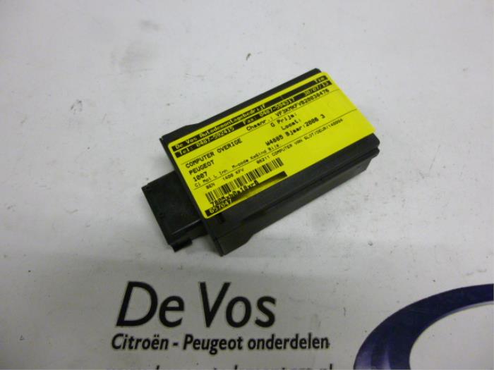 Used Computer, miscellaneous Peugeot 1007 (KM) 1.4 Price € 35,00 Margin scheme offered by De Vos Onderdelen