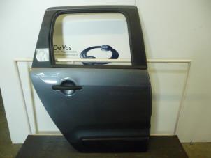 Używane Drzwi prawe tylne wersja 4-drzwiowa Citroen C3 Picasso (SH) 1.6 HDi 90 Cena € 200,00 Procedura marży oferowane przez De Vos Autodemontagebedrijf