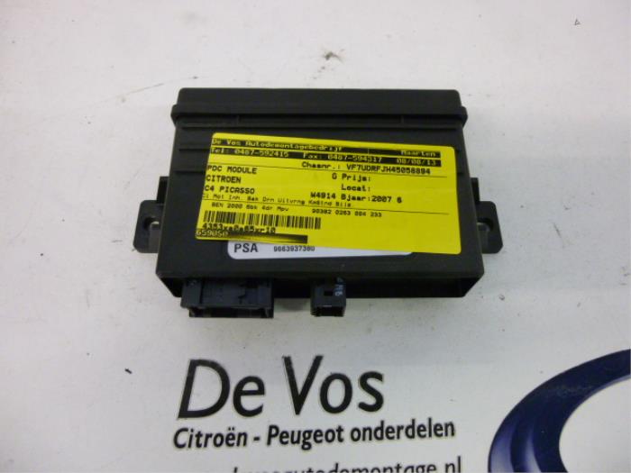 Begagnade PDC-modul Citroen C4 Picasso (UD/UE/UF) 2.0 16V Autom. Pris € 70,00 Marginaltabell erbjuds av De Vos Onderdelen