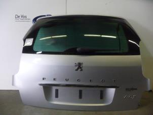 Used Tailgate Peugeot 807 2.2 HDiF 16V Price € 160,00 Margin scheme offered by De Vos Autodemontagebedrijf