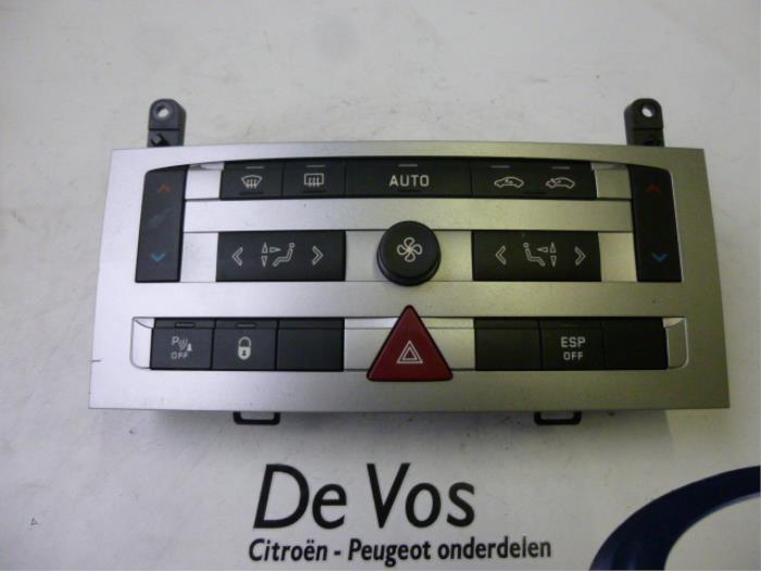 Heizung Bedienpaneel van een Peugeot 407 (6D) 2.2 HDiF 16V 2008