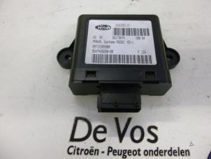Used Particulate filter computer Peugeot 407 Price € 45,00 Margin scheme offered by De Vos Autodemontagebedrijf