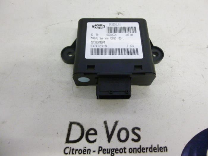 Used Particulate filter computer Peugeot 607 (9D/U) 2.7 HDi V6 24V Price € 45,00 Margin scheme offered by De Vos Onderdelen