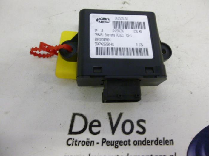Used Particulate filter computer Peugeot 607 (9D/U) 2.2 HDiF 16V Price € 45,00 Margin scheme offered by De Vos Onderdelen