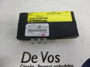 Used Antenna Amplifier Peugeot 607 (9D/U) 2.2 HDi 16V FAP Price € 45,00 Margin scheme offered by De Vos Autodemontagebedrijf