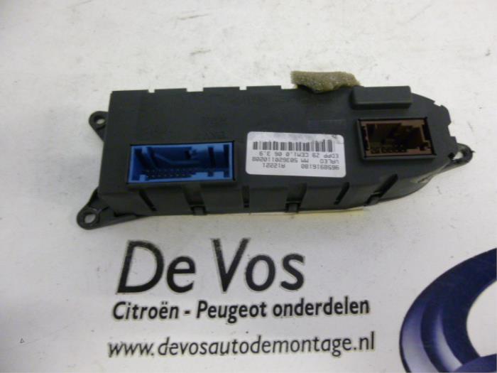 Usagé Module (divers) Peugeot 607 (9D/U) 2.2 HDi 16V FAP Prix € 55,00 Règlement à la marge proposé par De Vos Onderdelen