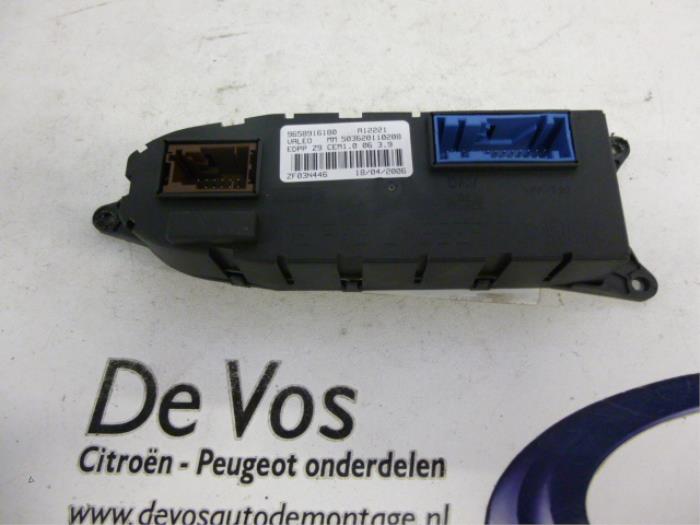 Usagé Module (divers) Peugeot 607 Prix € 55,00 Règlement à la marge proposé par De Vos Onderdelen