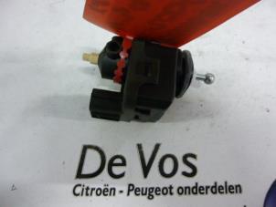 Used Headlight motor Citroen C-Crosser Price € 70,00 Margin scheme offered by De Vos Autodemontagebedrijf