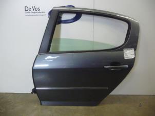 Gebrauchte Tür 4-türig links hinten Peugeot 407 (6D) 1.6 HDi 16V Preis € 150,00 Margenregelung angeboten von De Vos Autodemontagebedrijf