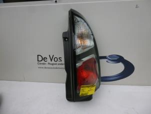 Usados Luz trasera derecha Citroen C3 Picasso (SH) 1.4 16V VTI 95 Precio € 35,00 Norma de margen ofrecido por De Vos Autodemontagebedrijf