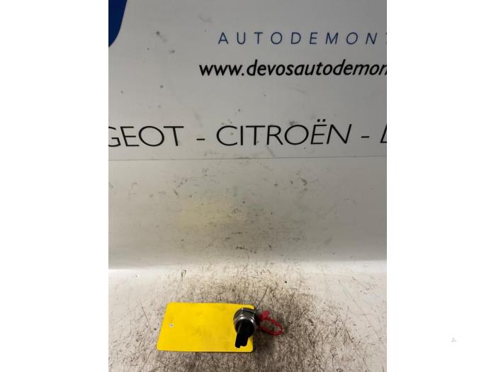 Begagnade Bränsletryckssensor Citroen Berlingo 2.0 HDi 90 Pris € 70,00 Marginaltabell erbjuds av De Vos Onderdelen