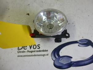 Used Spotlight, left Peugeot 207/207+ (WA/WC/WM) 1.6 HDi Price € 25,00 Margin scheme offered by De Vos Autodemontagebedrijf