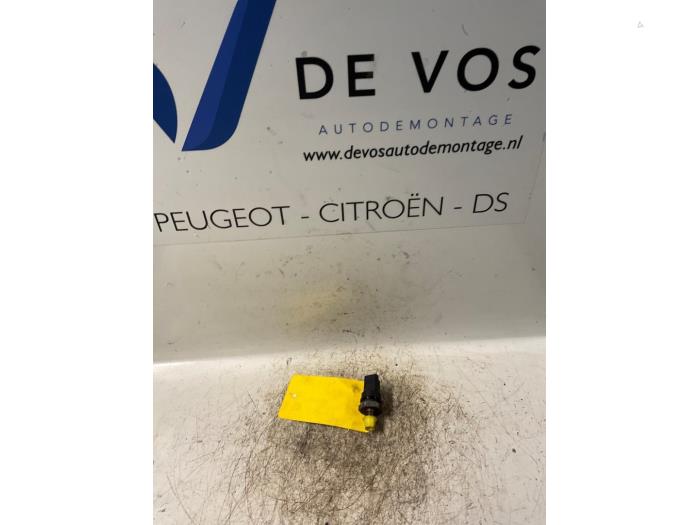 Begagnade Bränsletryckssensor Peugeot 807 2.2 HDiF 16V Pris € 70,00 Marginaltabell erbjuds av De Vos Onderdelen