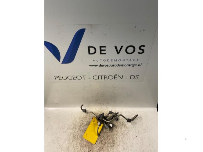 Usagé Conduit de carburant Citroen C-Crosser 2.2 HDiF 16V Prix € 30,00 Règlement à la marge proposé par De Vos Onderdelen