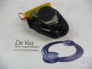 Used Seatbelt tensioner, left Peugeot 607 (9D/U) 2.2 16V Price € 80,00 Margin scheme offered by De Vos Autodemontagebedrijf