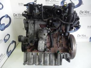 Used Engine Peugeot 407 SW (6E) 2.0 HDiF 16V Price € 1.150,00 Margin scheme offered by De Vos Autodemontagebedrijf