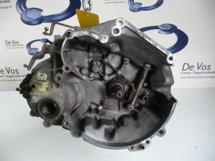 Gebrauchte Getriebe Peugeot 206 (2A/C/H/J/S) 1.1 XN,XR Preis € 350,00 Margenregelung angeboten von De Vos Onderdelen