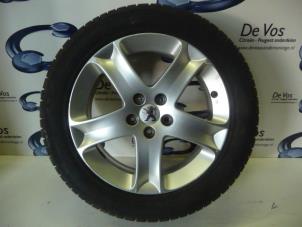 Used Wheel + tyre Peugeot 407 (6D) 2.0 HDiF 16V Price € 100,00 Margin scheme offered by De Vos Autodemontagebedrijf