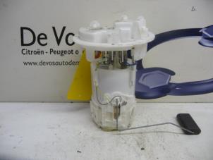 Usados Bomba eléctrica de combustible Peugeot 2008 (CU) 1.2 Vti 12V PureTech 82 Precio € 60,00 Norma de margen ofrecido por De Vos Autodemontagebedrijf