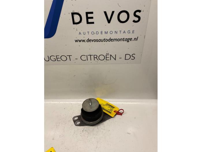 Used Engine mount Peugeot Expert (G9) 1.6 HDi 90 Price € 30,00 Margin scheme offered by De Vos Onderdelen