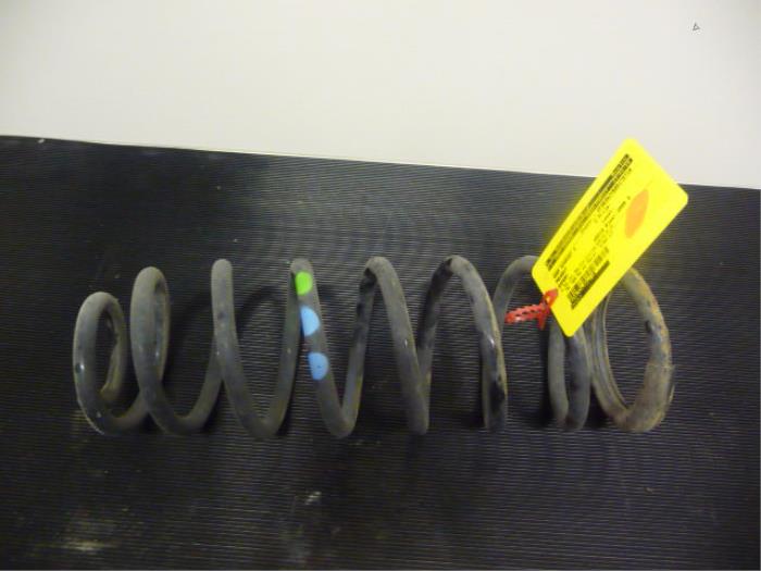 Rear coil spring from a Peugeot Expert (222/224) 1.9D 2005