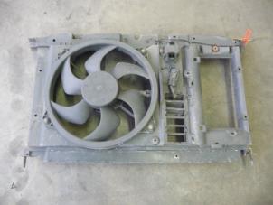 Used Cooling fan housing Citroen C4 Picasso (UD/UE/UF) 2.0 HDiF 16V 135 Price € 80,00 Margin scheme offered by De Vos Autodemontagebedrijf
