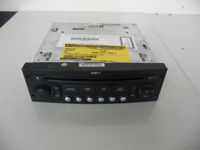 Reproductor de CD y radio de un Citroen C5 2009