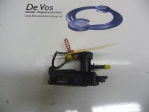Używane Rózne Citroen C4 Picasso (UD/UE/UF) 1.6 HDi 16V 110 Cena € 55,00 Procedura marży oferowane przez De Vos Autodemontagebedrijf