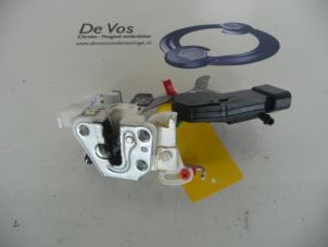 Gebrauchte Türschlossmechanik 2-türig links Citroen C1 1.0 12V Preis € 35,00 Margenregelung angeboten von De Vos Autodemontagebedrijf