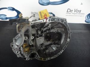 Usagé Boîte de vitesse Peugeot 1007 (KM) 1.4 HDI Prix € 350,00 Règlement à la marge proposé par De Vos Autodemontagebedrijf