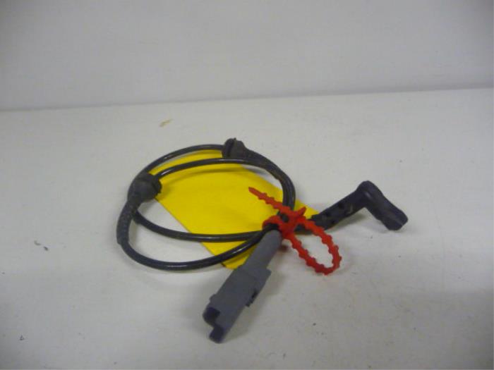 Begagnade ABS-sensor Citroen C4 Berline (NC) 1.6 e-HDI Pris € 25,00 Marginaltabell erbjuds av De Vos Onderdelen